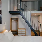 The Layhead Hotel