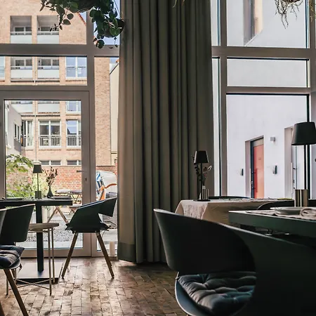 The Layhead Hotel