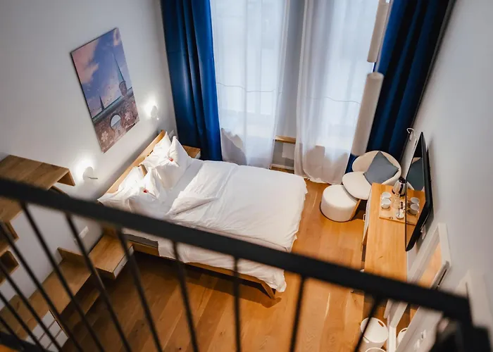 The Layhead Hotel