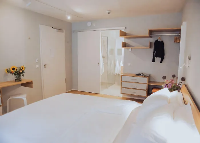 The Layhead Hotel *